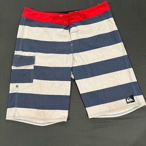 Quicksilver Men’s Board Shorts Size 33 Light Gray and Dark Gray Stripes